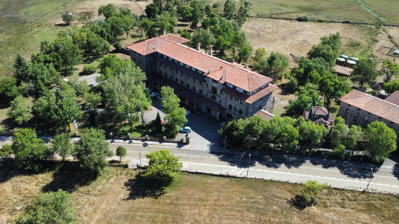 Balneario De Corconte Hotell Cabanas de Virtus Exteriör bild