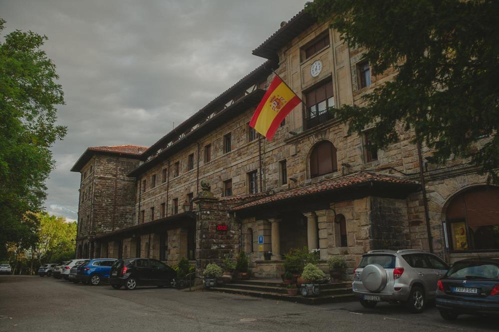 Balneario De Corconte Hotell Cabanas de Virtus Exteriör bild