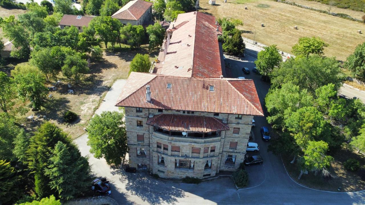 Balneario De Corconte Hotell Cabanas de Virtus Exteriör bild